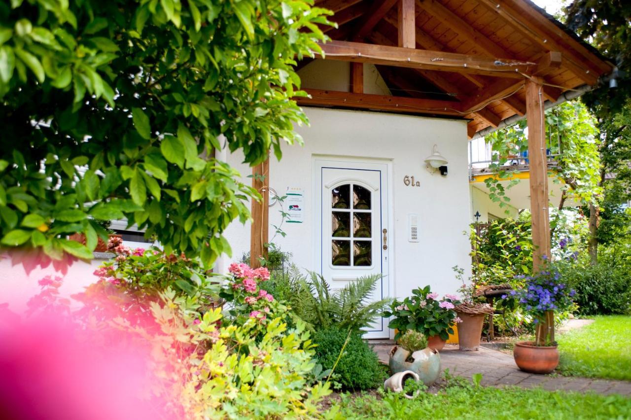 Gaestehaus Simonis Pünderich Buitenkant foto